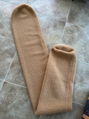 EXCELLENT BUFFY WIGGLE PILLOW COVER TOAST BOUCLE WOW